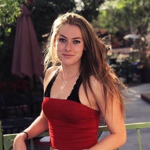 Meet your Posher, Karina